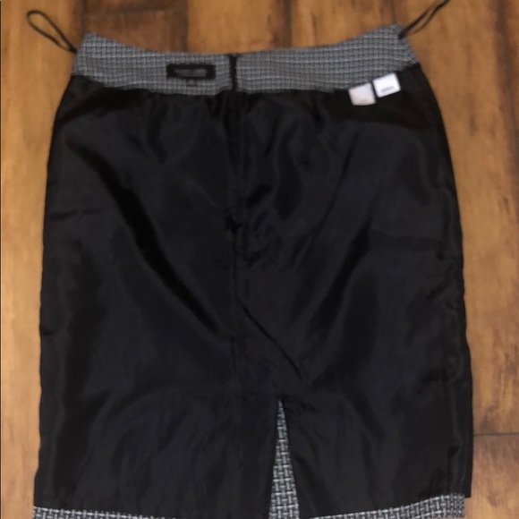 EVAN PICONE BLACK LABEL HOUNDSTOOTH PENCIL SKIRT. - Picture 5 of 5